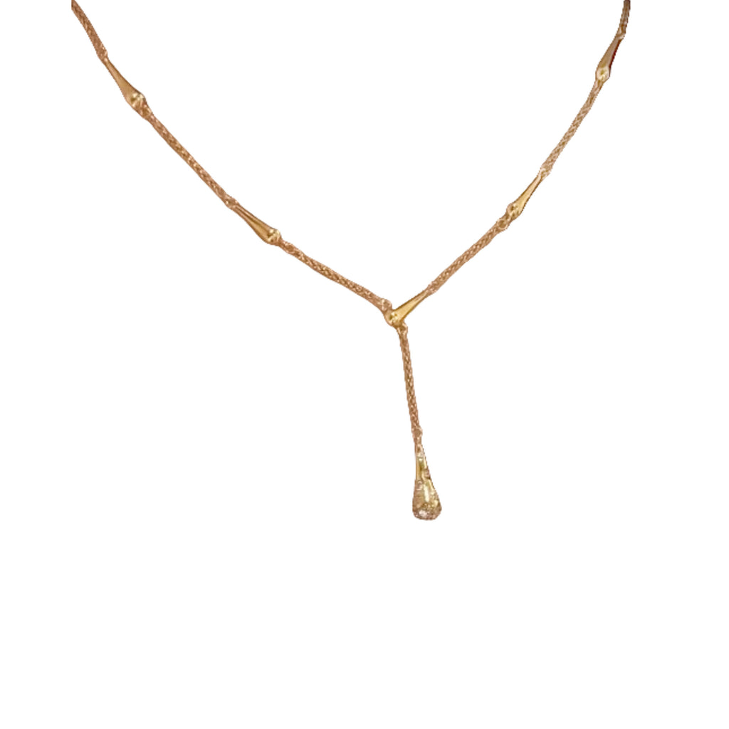 Long autumn and winter necklace