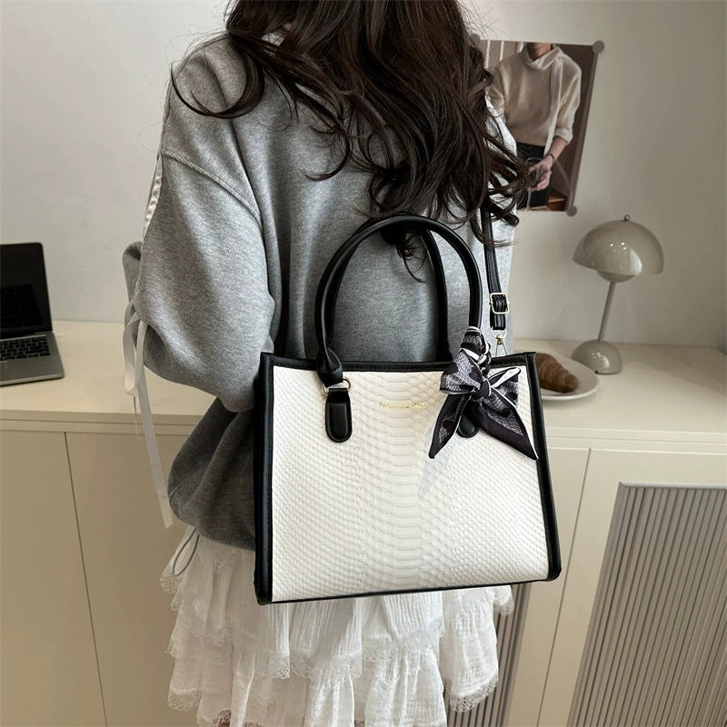 Fashion Snakeskin Pattern Tote Bag